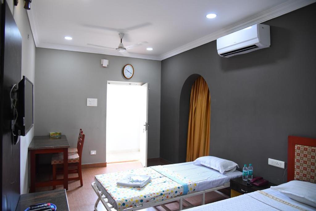 Hotel King Park Pondicherry Eksteriør bilde