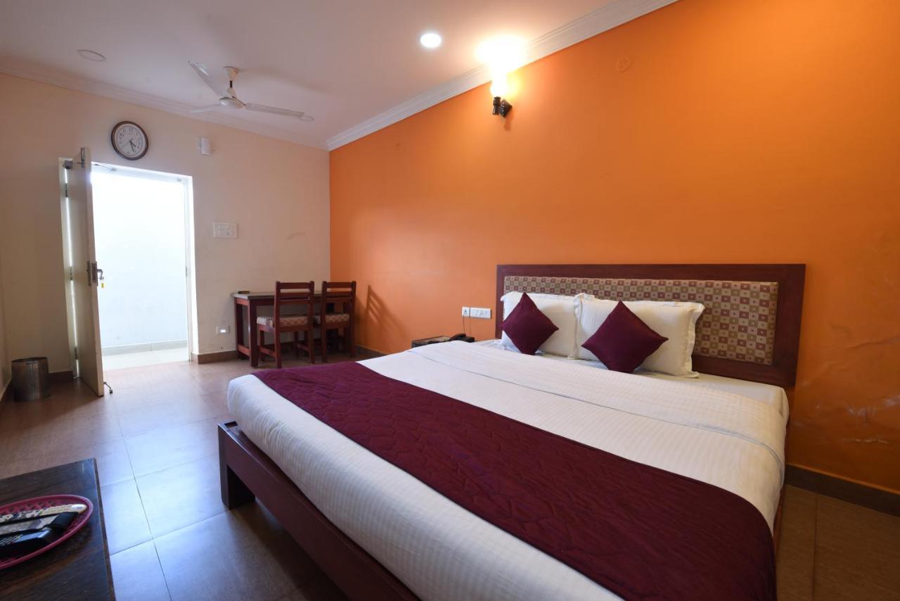 Hotel King Park Pondicherry Eksteriør bilde