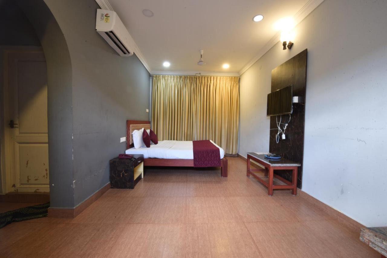 Hotel King Park Pondicherry Eksteriør bilde