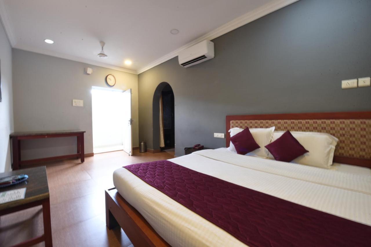 Hotel King Park Pondicherry Eksteriør bilde