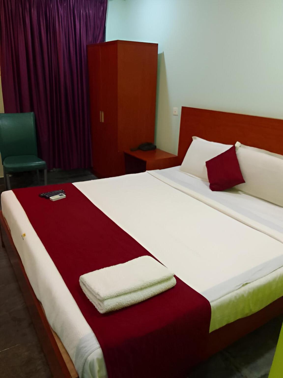 Hotel King Park Pondicherry Eksteriør bilde